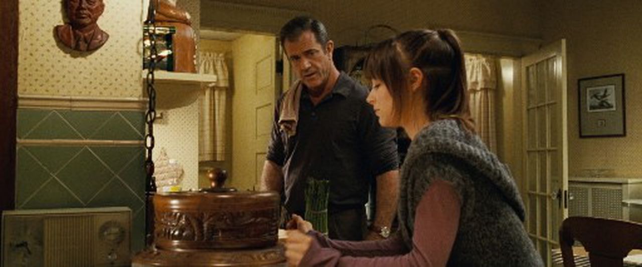 edge of darkness movie still